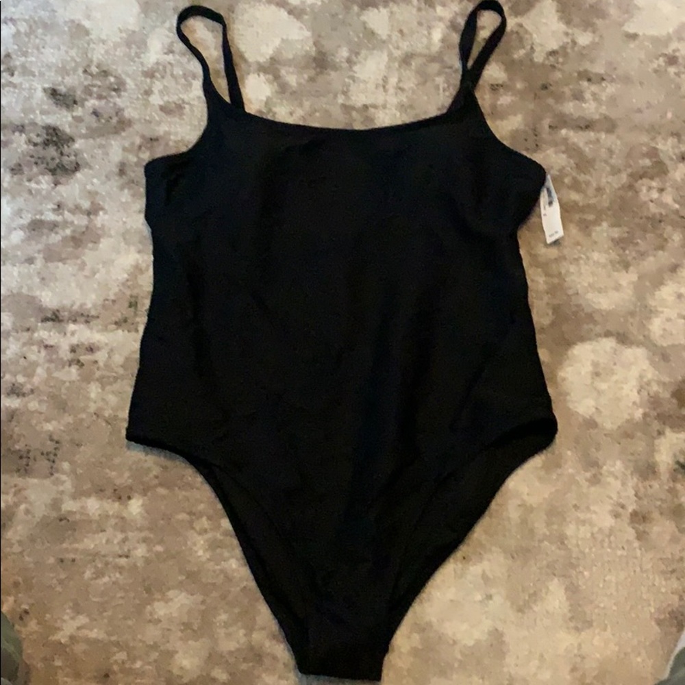 Old Navy One Piece Strap Ribbed Swimsuit